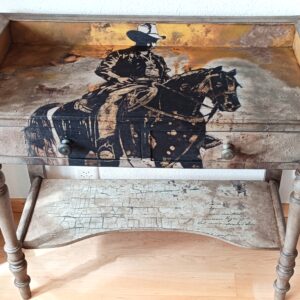 Console ancienne revisitée - Far West